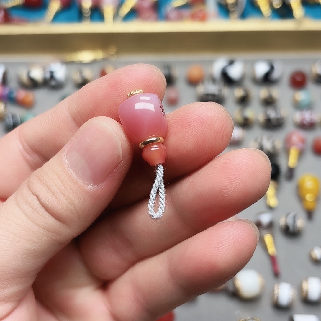 迈***了玛瑙/玉髓未镶嵌隔珠