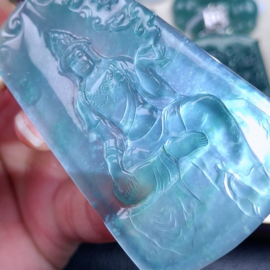 【闪购商品】翡翠颈饰未镶嵌天然翡翠