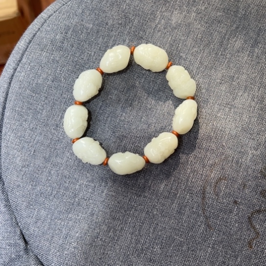 周***殖和田玉未镶嵌颈饰