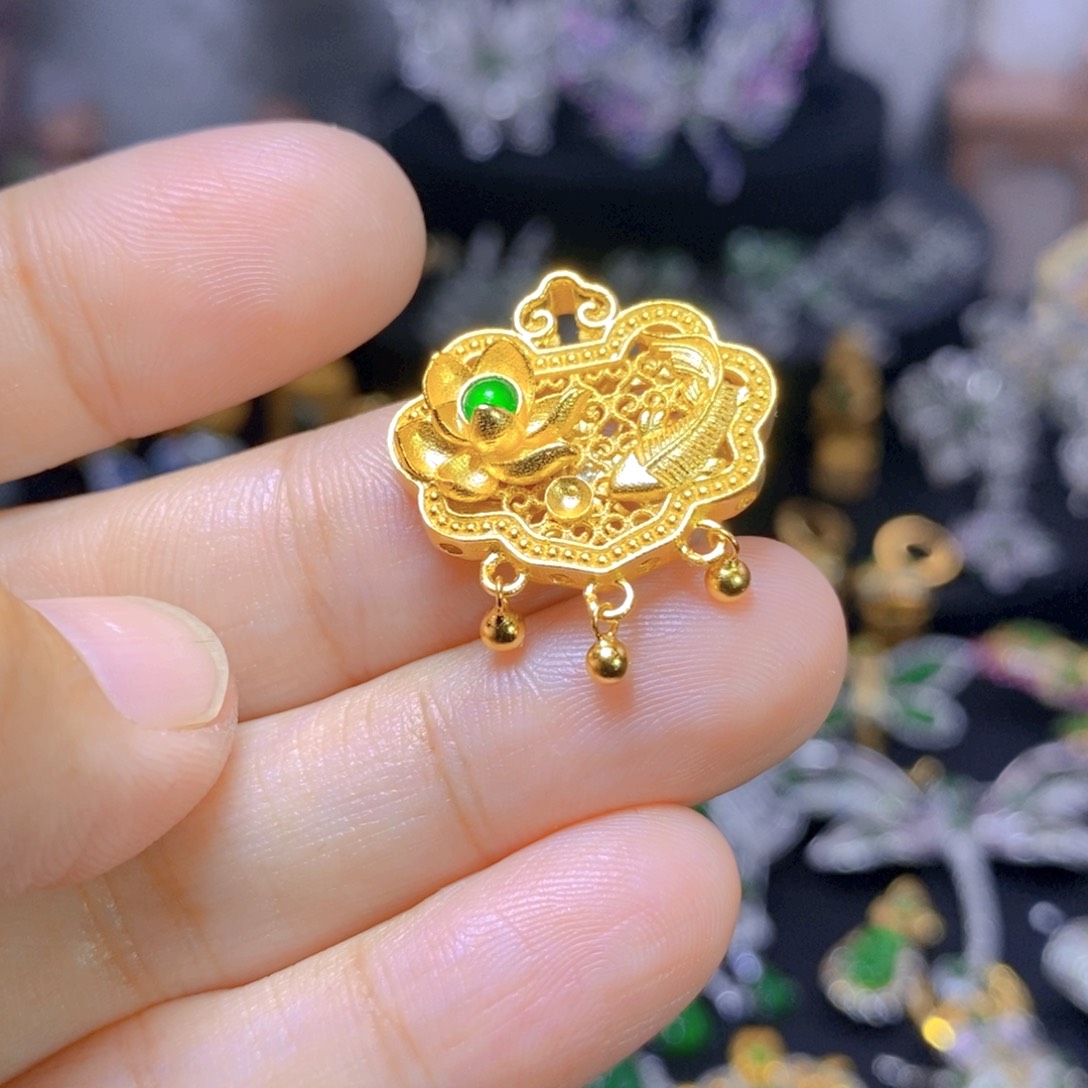 翡翠银S925镶嵌耳饰天然翡翠