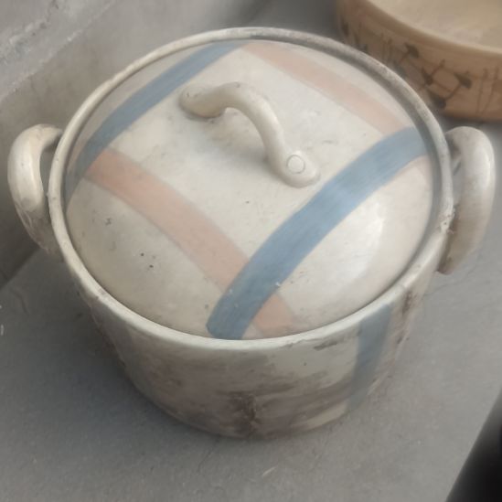 瓷片陶瓷盤子碗啥都有