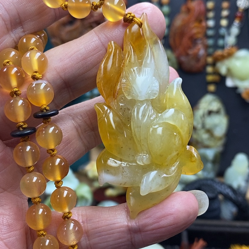 【闪购商品】蛇纹石玉未镶嵌吊坠