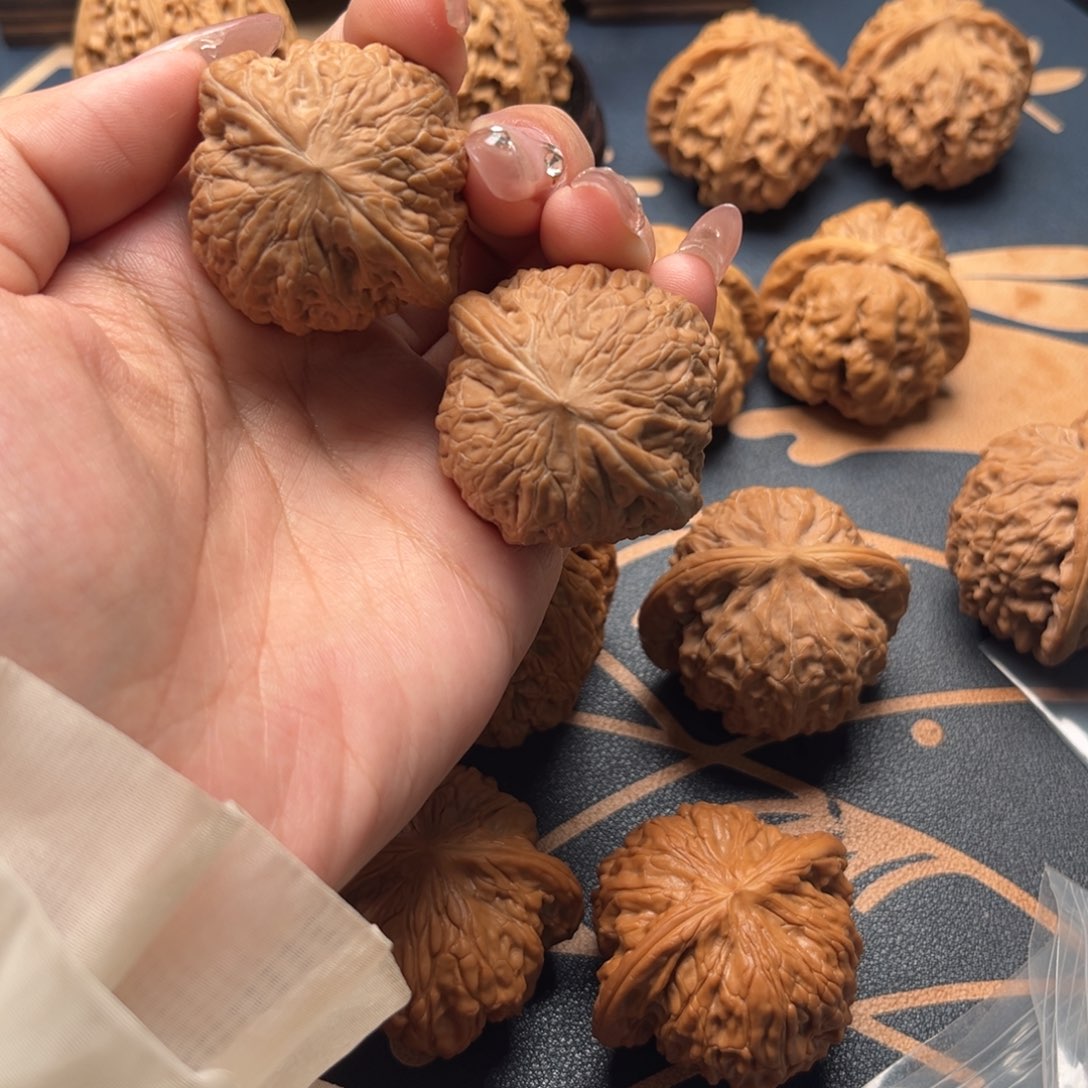 文玩核桃吊坠40铁锤