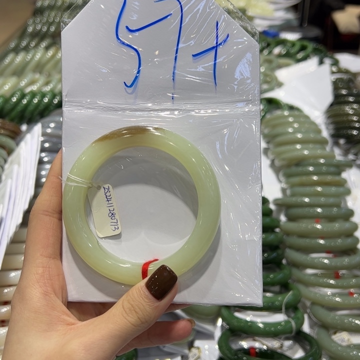 和田玉（糖玉）手镯未镶嵌暖*