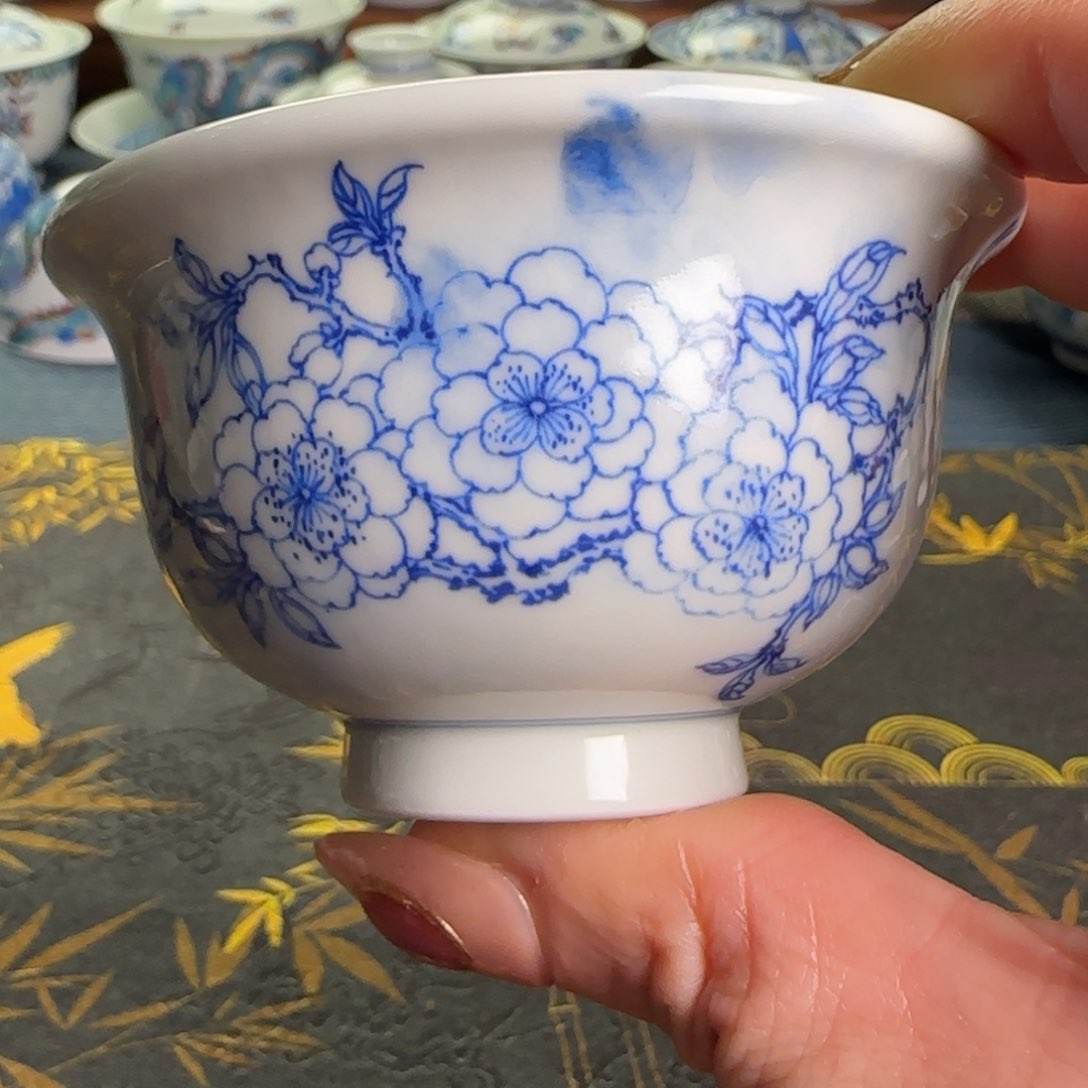 瓷片微瑕压手杯一个桃花压手杯