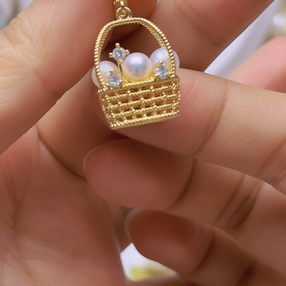 淡水珍珠吊坠或者耳钉未镶嵌