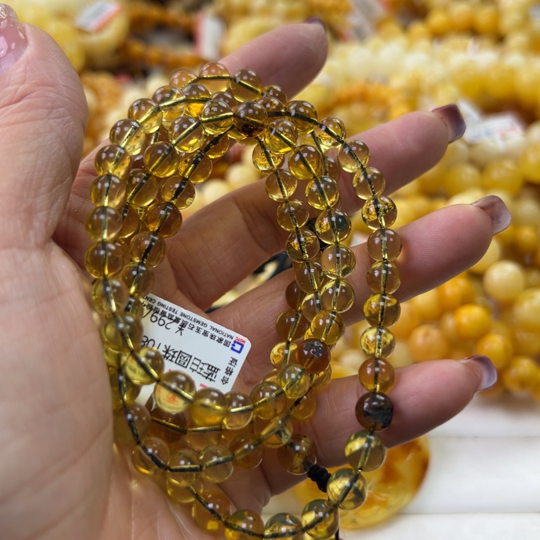 琥珀珠宝奇石未镶嵌