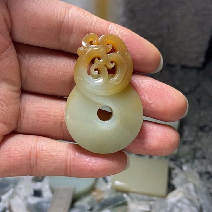 颈饰未镶嵌和田玉