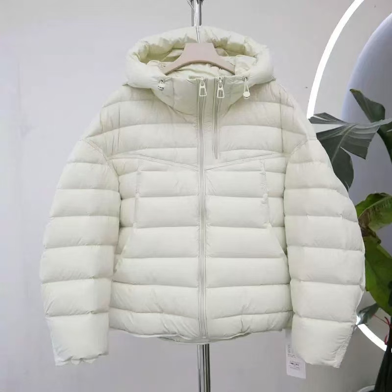 WANTHAT/凡黛卡时尚休闲排骨连帽短款羽绒服女保暖羽绒服5217