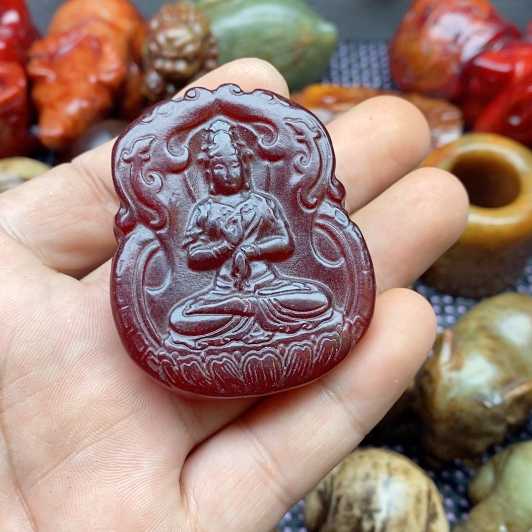蛇纹石玉未镶嵌颈饰