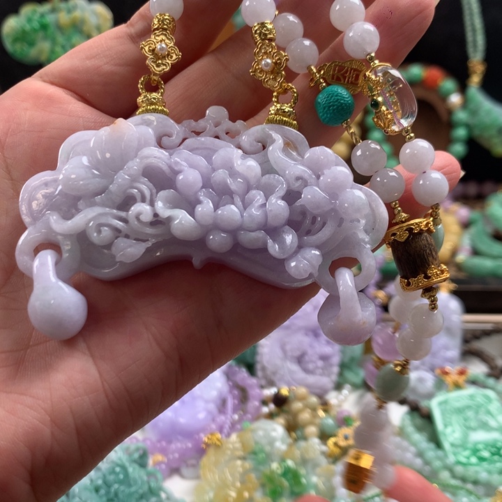 翡翠未镶嵌颈饰吊坠