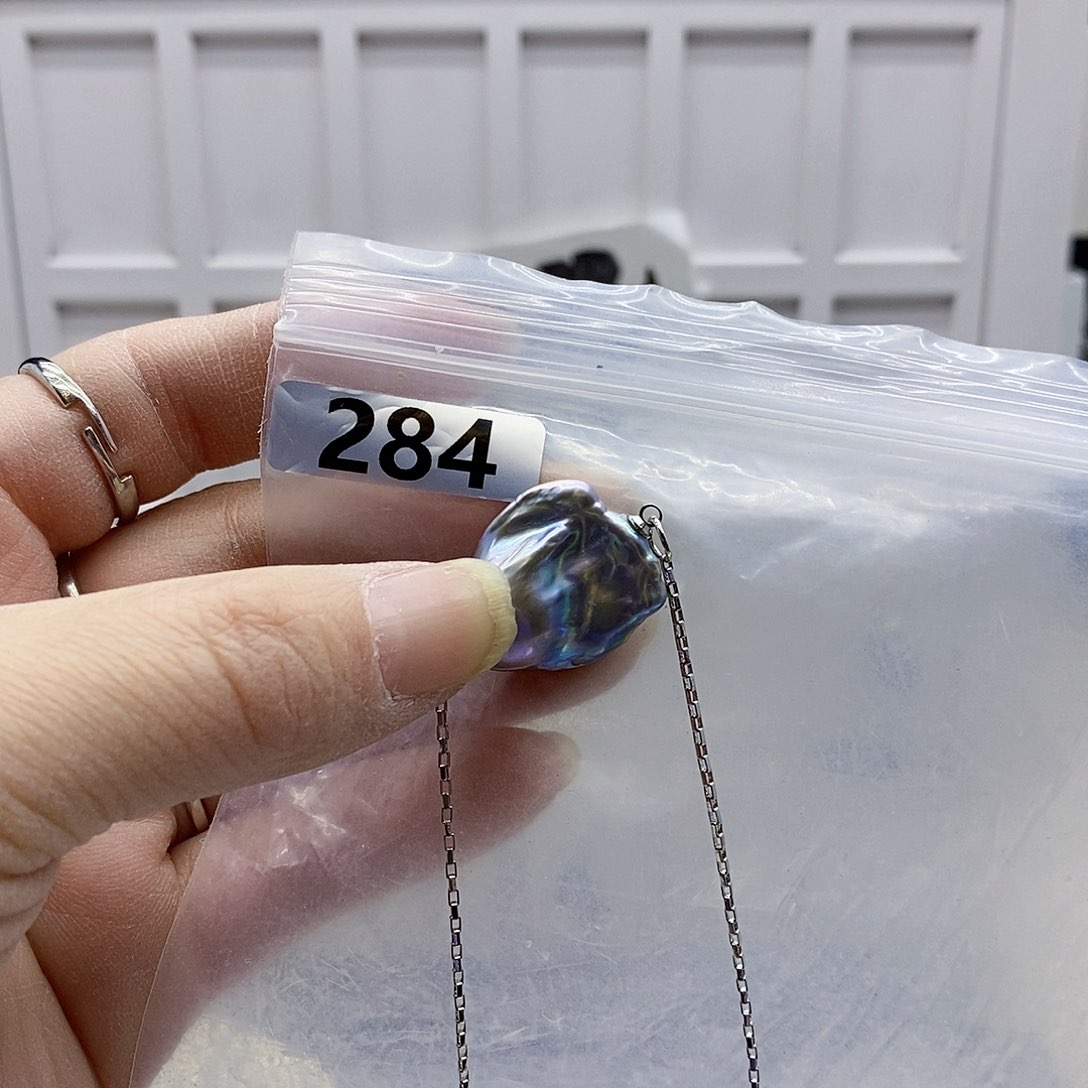 颈饰合金淡水珍珠老**.