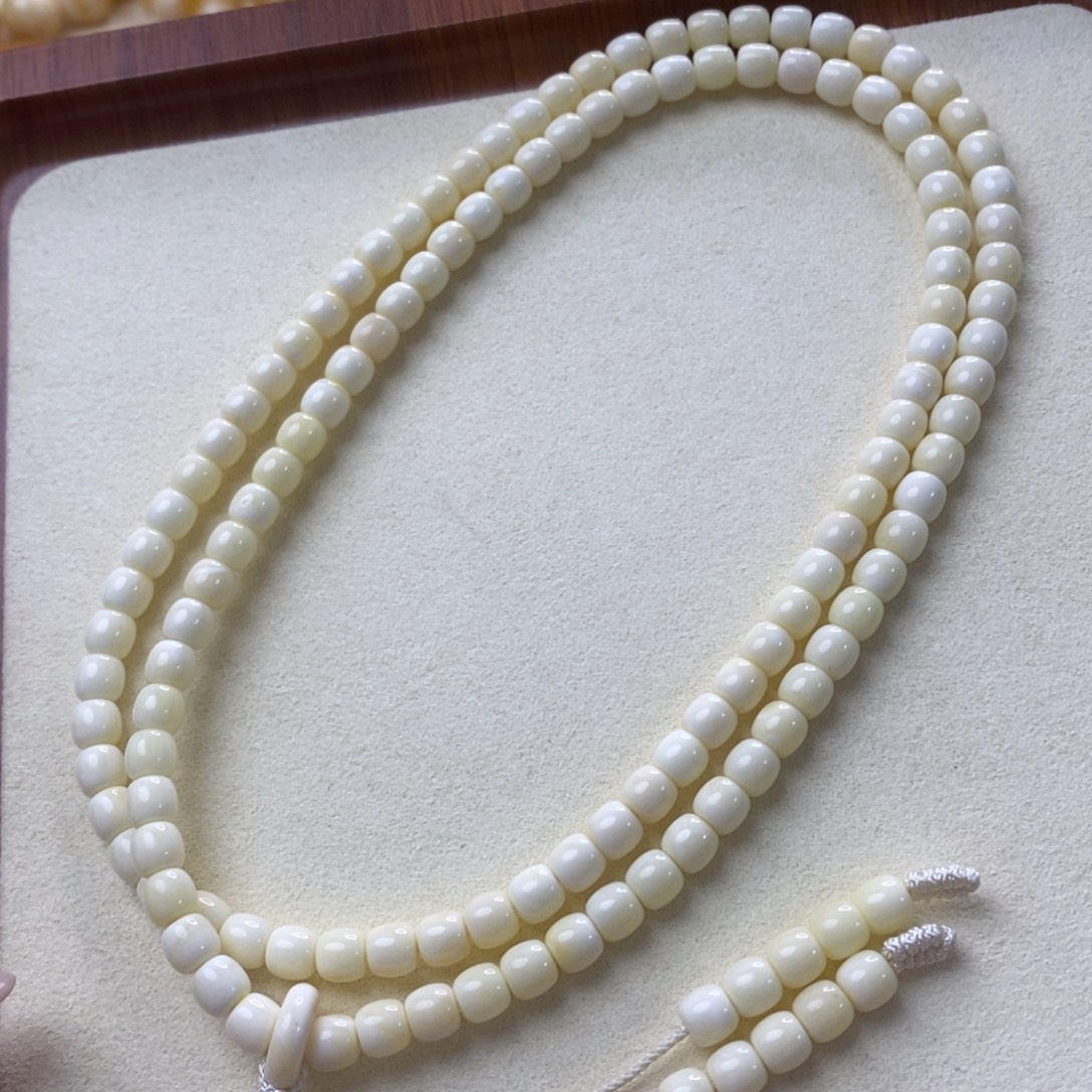 琥珀未镶嵌手串琥珀