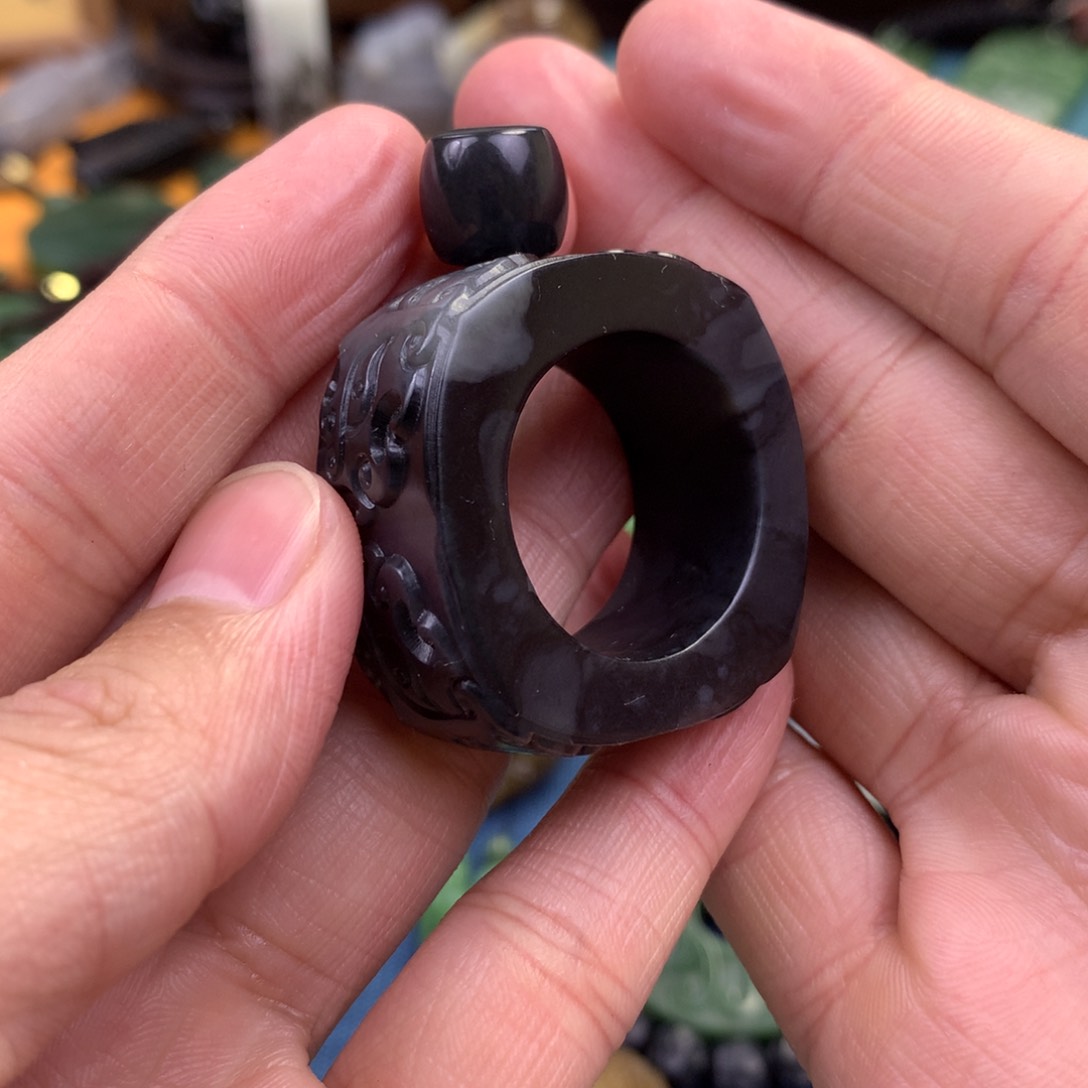 和田玉颈饰未镶嵌薛***猫