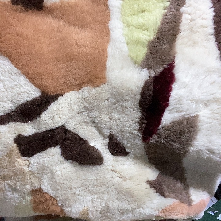 女****55号七彩加厚毯子一条瑕疵品