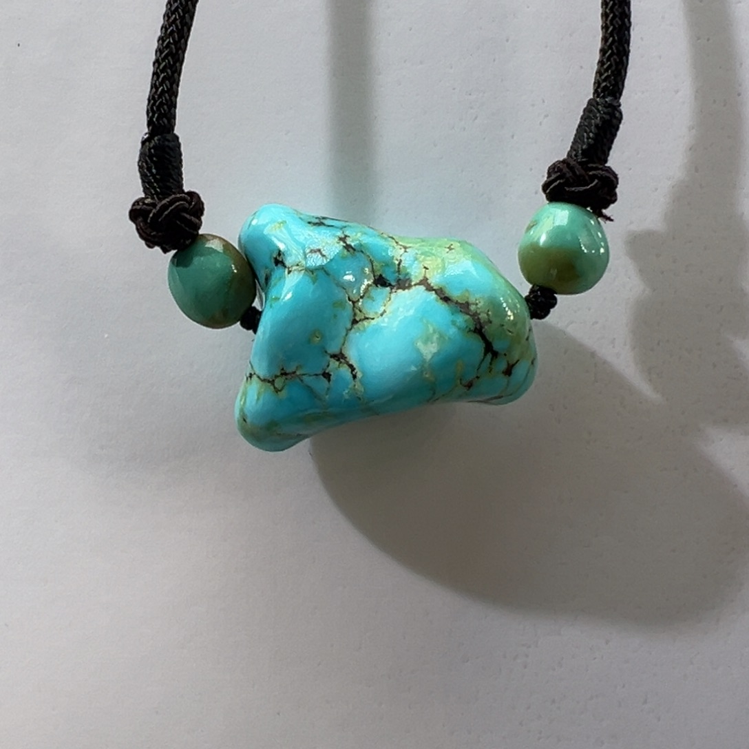 绿松石未镶嵌挂件