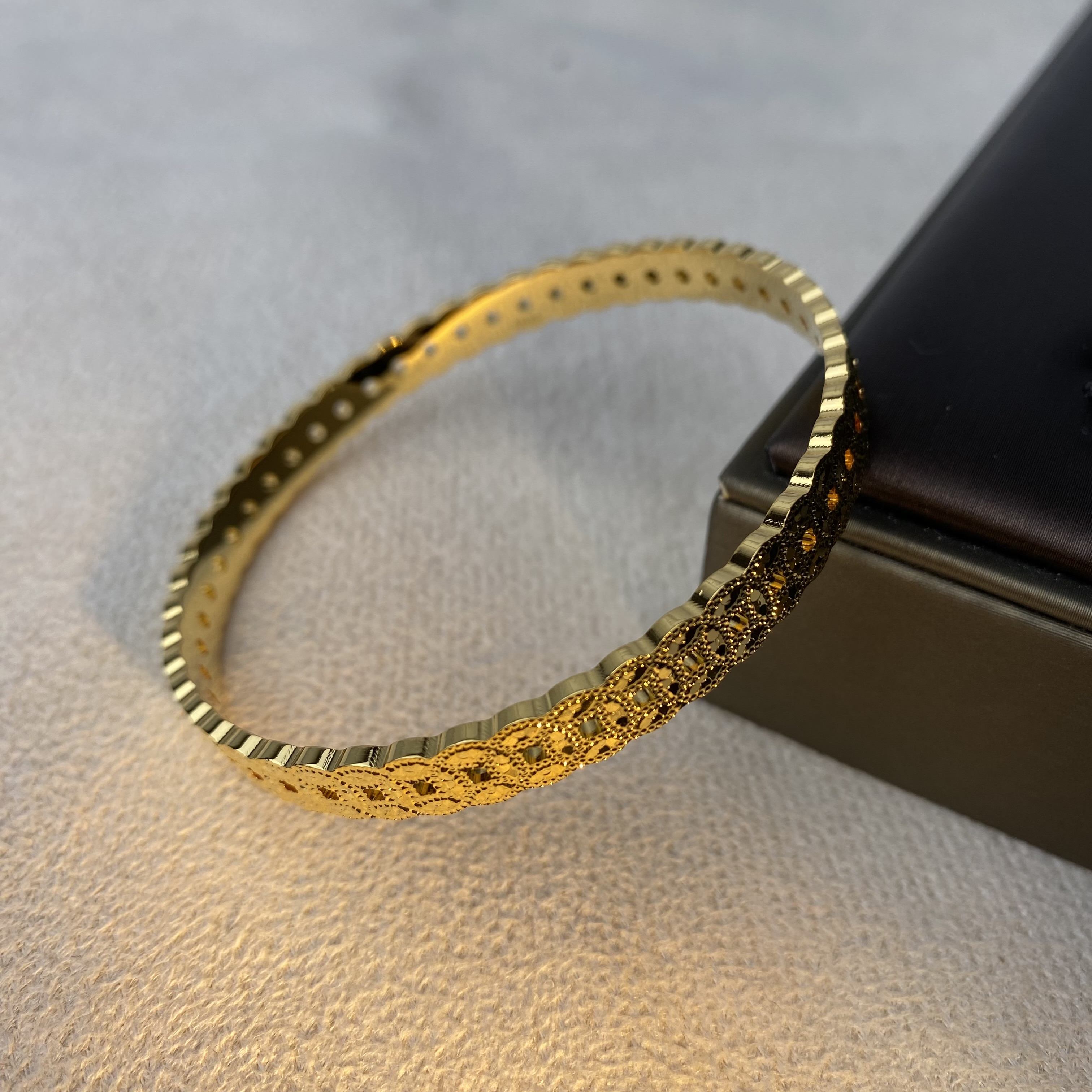 5987手镯--收藏级轻奢时尚设计首饰送礼盒