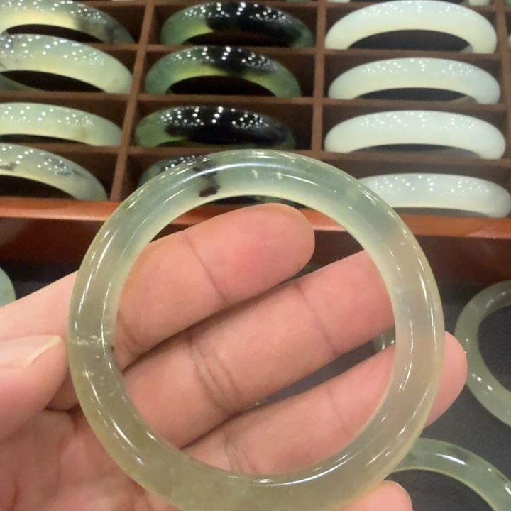 蛇纹石玉合金手镯