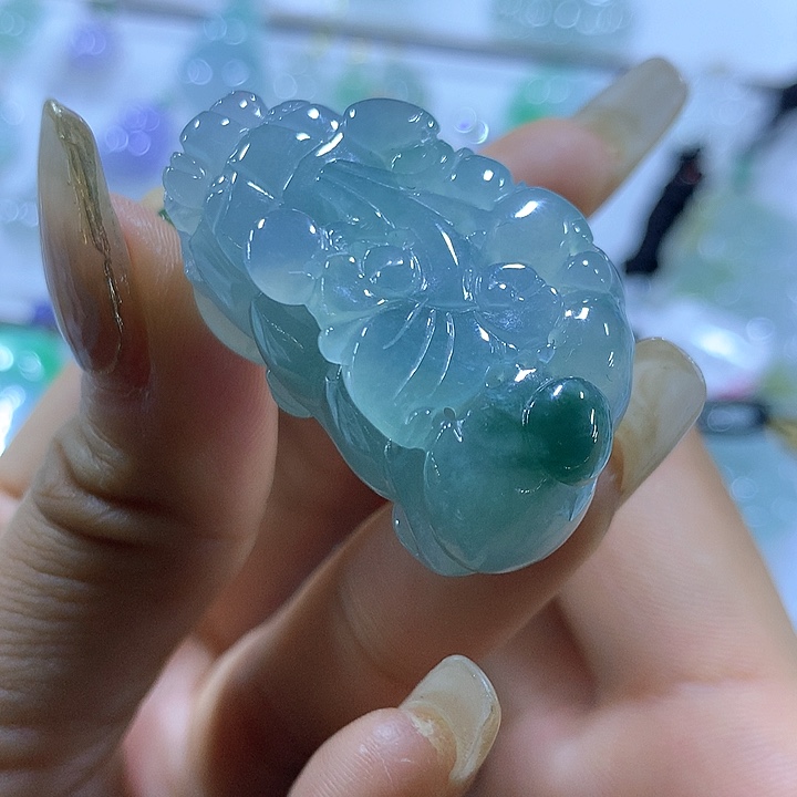 翡翠颈饰未镶嵌天然翡翠A货吊坠