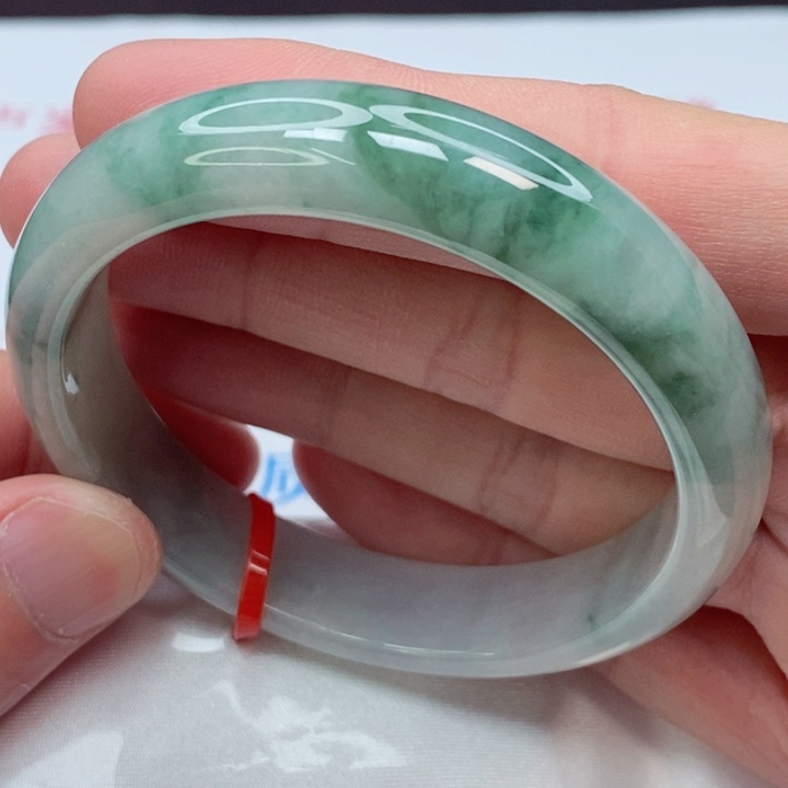 翡翠手镯未镶嵌58圈