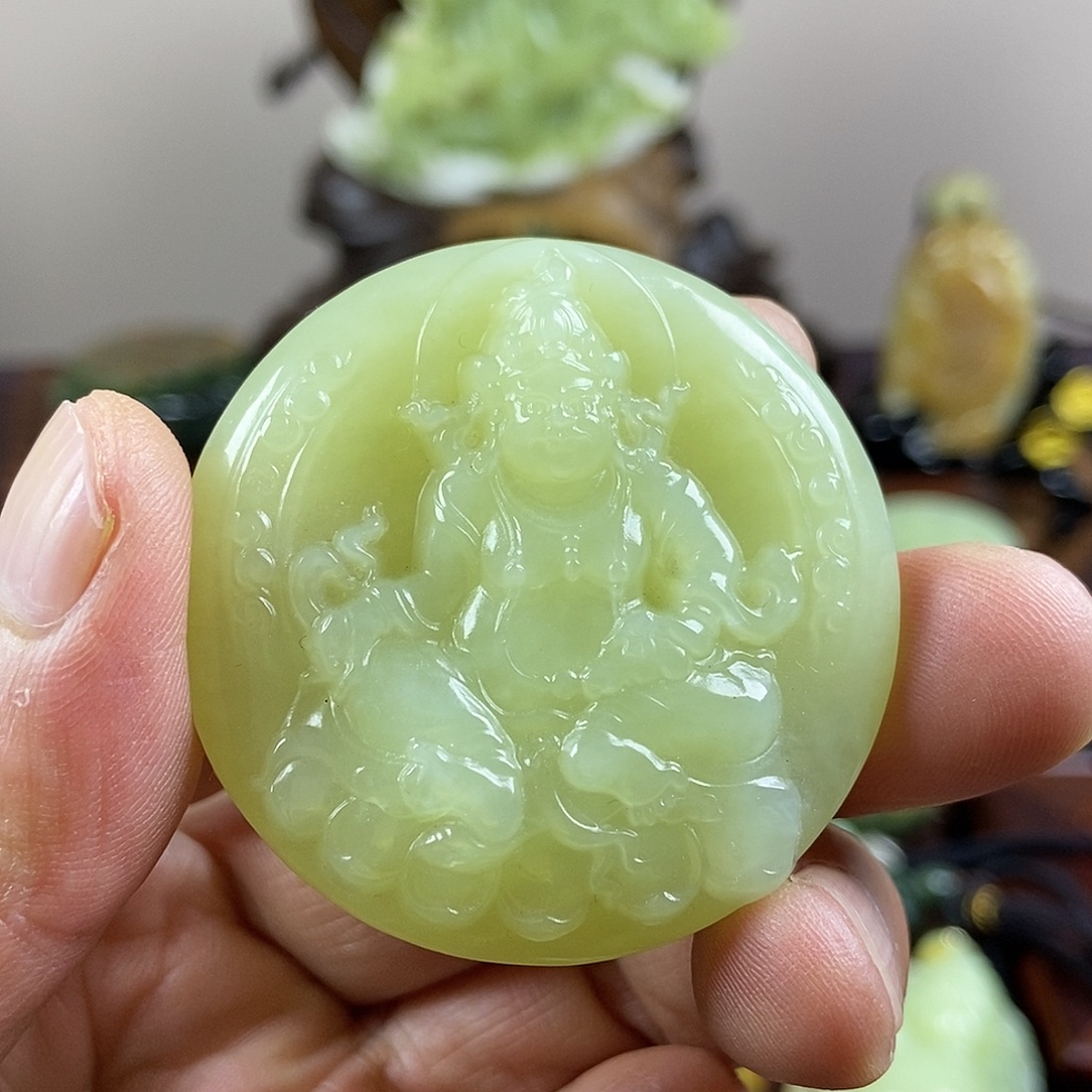 未镶嵌岫岩老玉（透闪石质玉）珠宝奇石