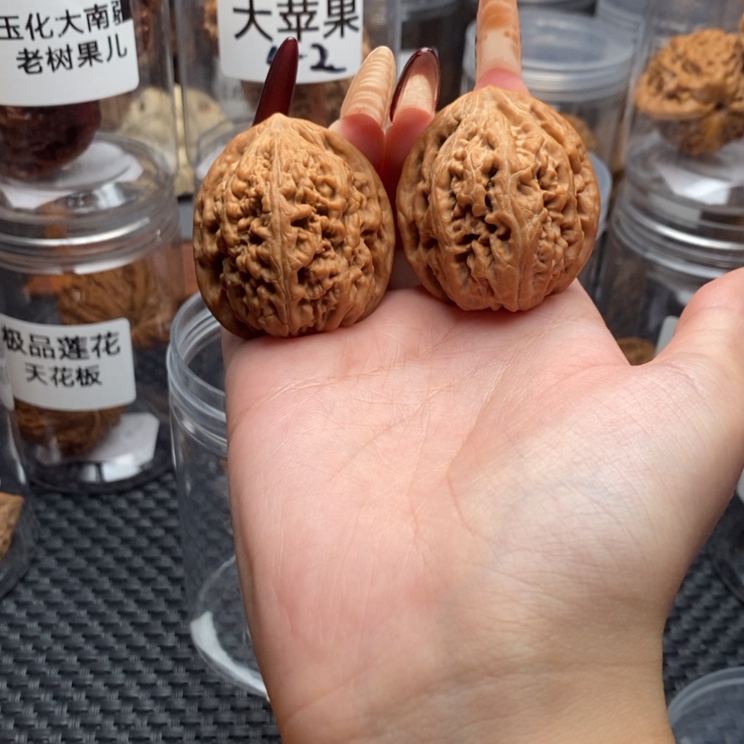 【闪购商品】文玩核桃吊坠竹**雨凤凰台