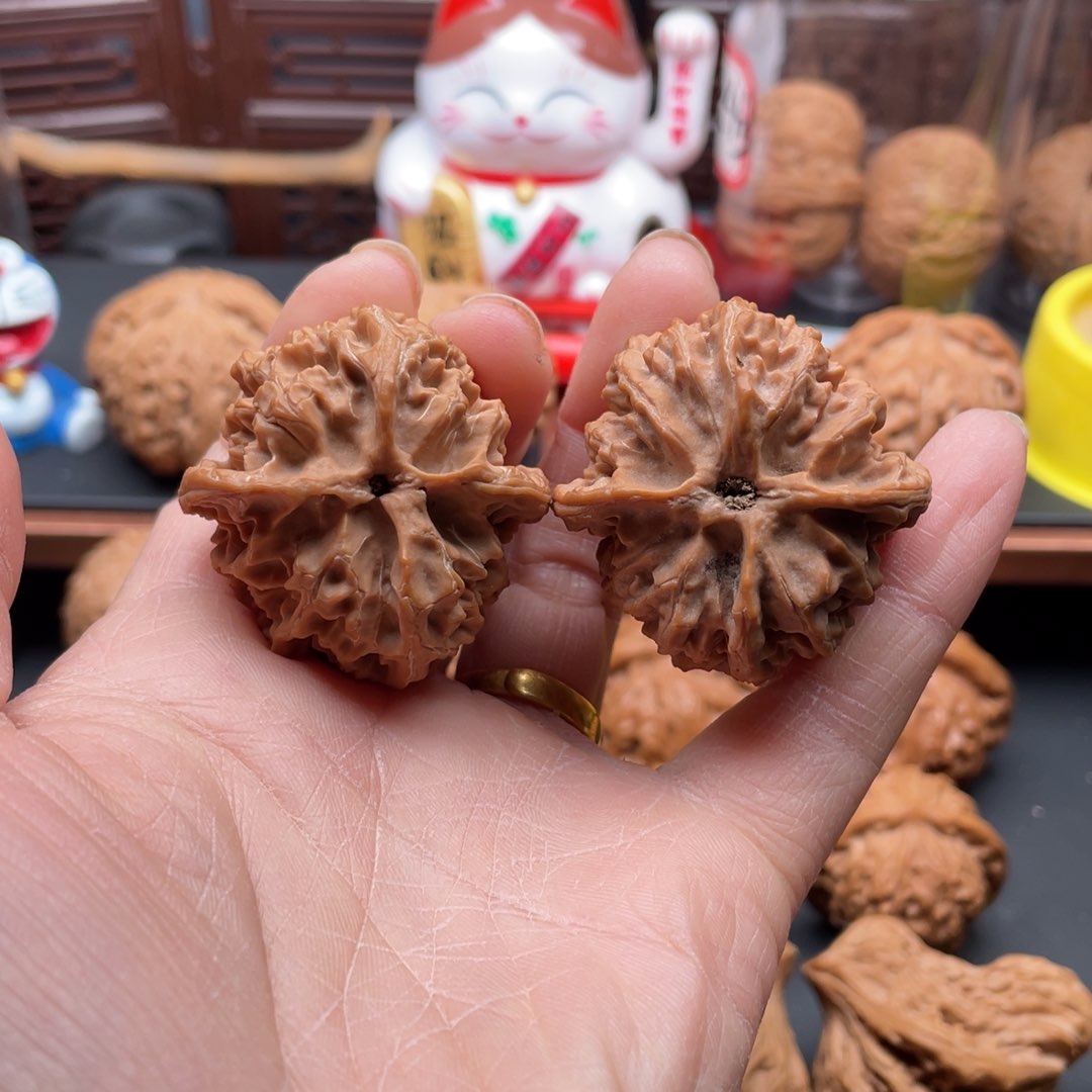 文玩核桃把件忆****?苹果园