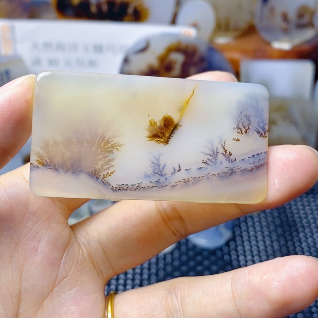 玛瑙/玉髓未镶嵌珠宝奇石