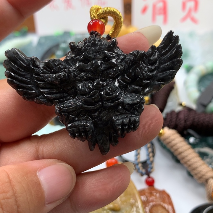 翡翠颈饰未镶嵌保真天然A货翡翠