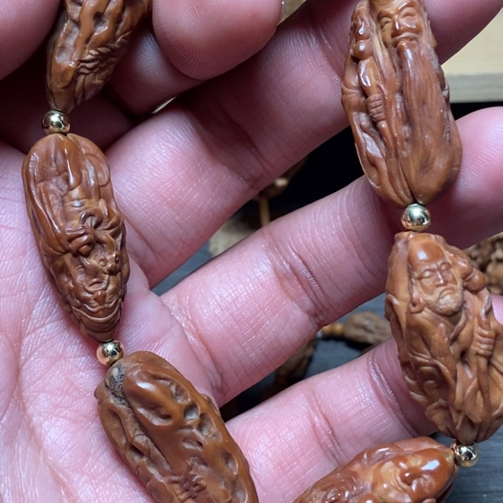 無***客把件核桃风味纯手工核桃雕刻群仙