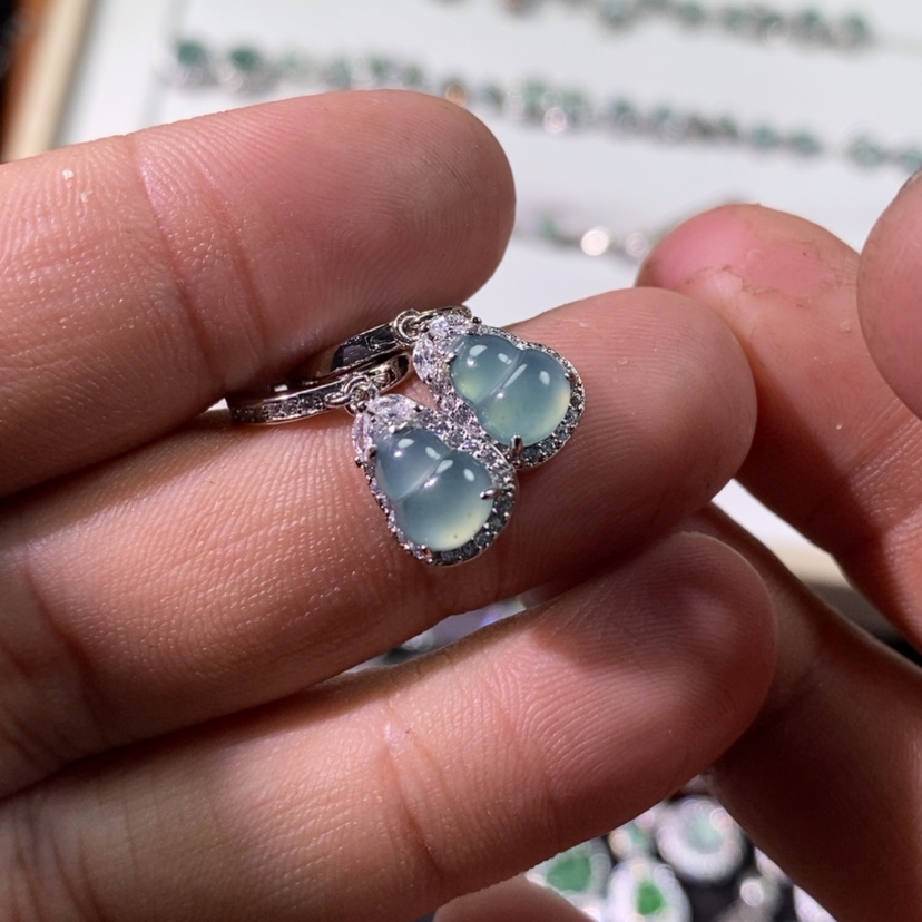 【闪购商品】翡翠颈饰未镶嵌天然