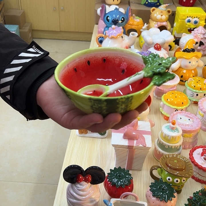 摆件陶瓷等行业的产品出口