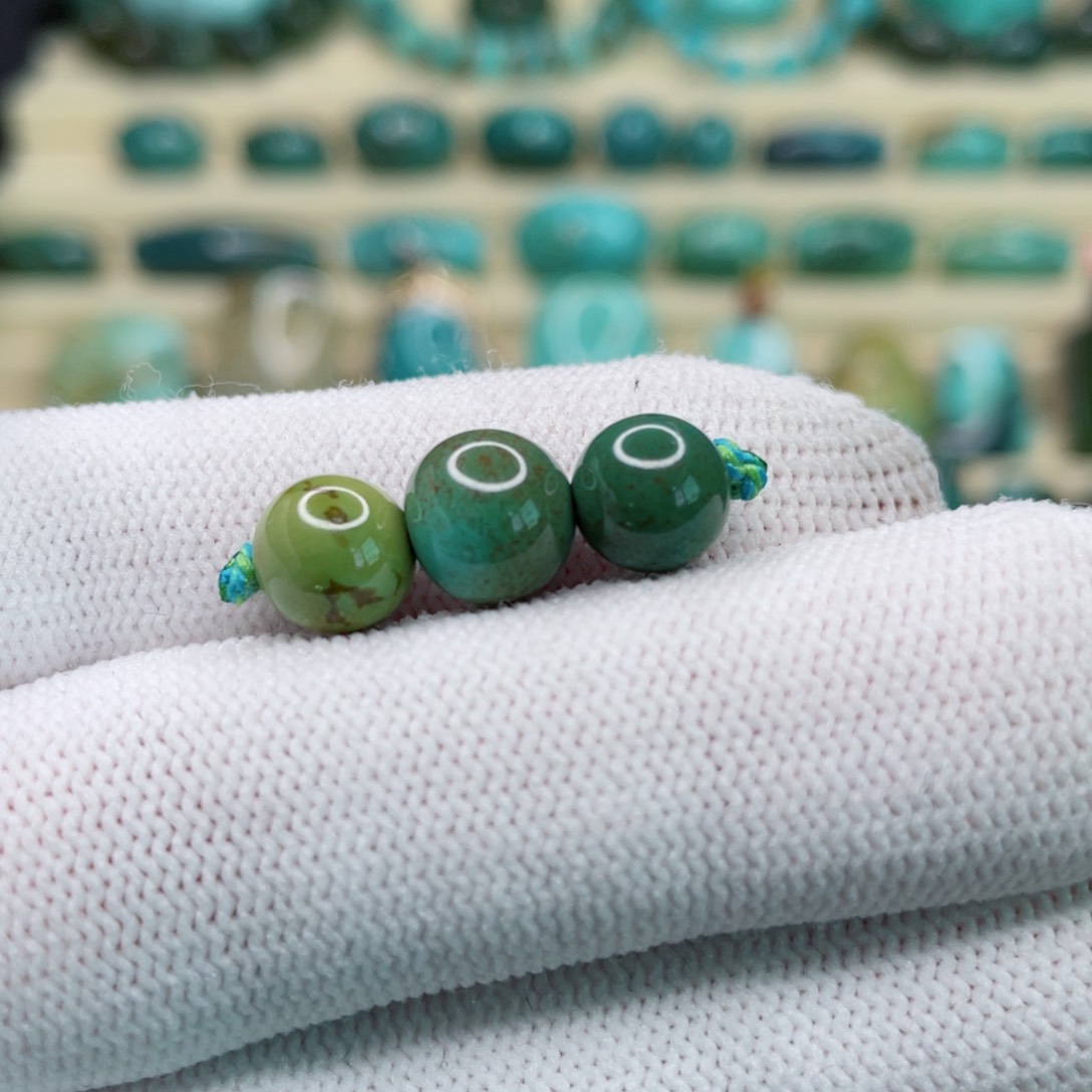 未镶嵌绿松石珠宝奇石