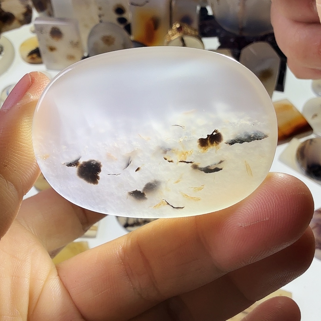 玛瑙/玉髓未镶嵌珠宝半成品