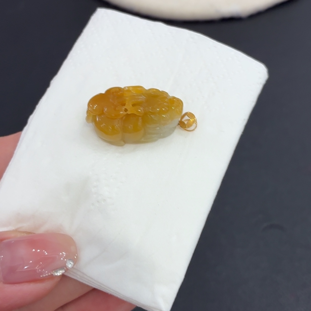 翡翠18K金镶嵌颈饰精品貔貅吊坠