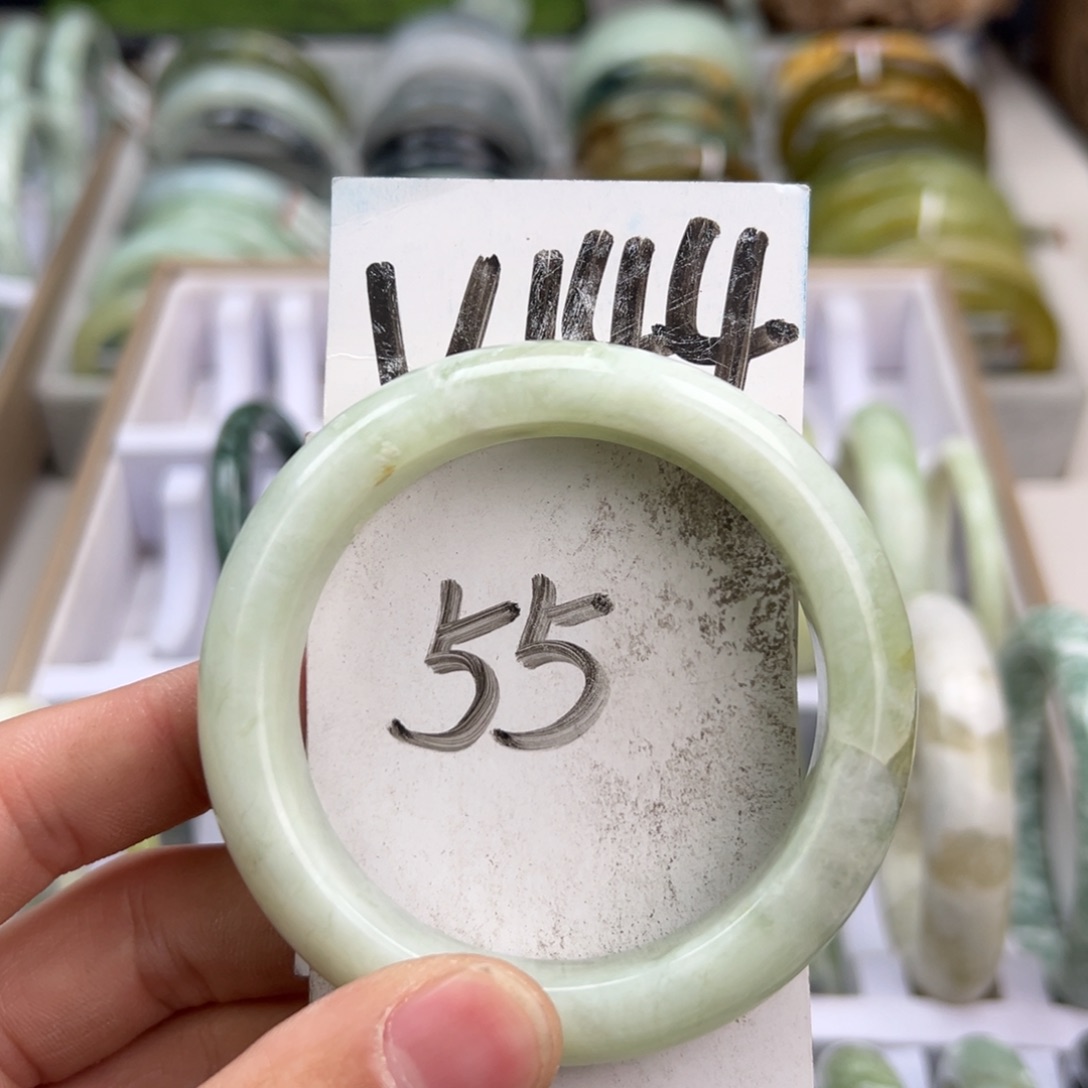 岫玉手镯未镶嵌天然岫玉微瑕