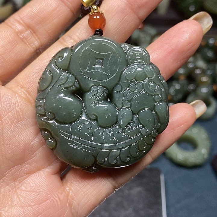 和田玉挂件未镶嵌