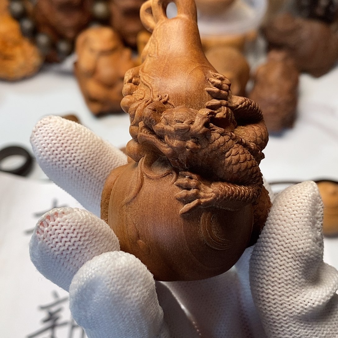 云***扬吊坠檀香木盘龙葫芦