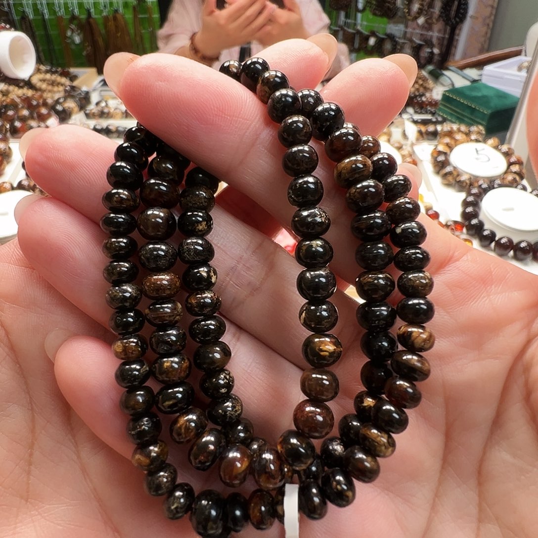 琥珀未镶嵌裸石抚顺琥珀6黑花