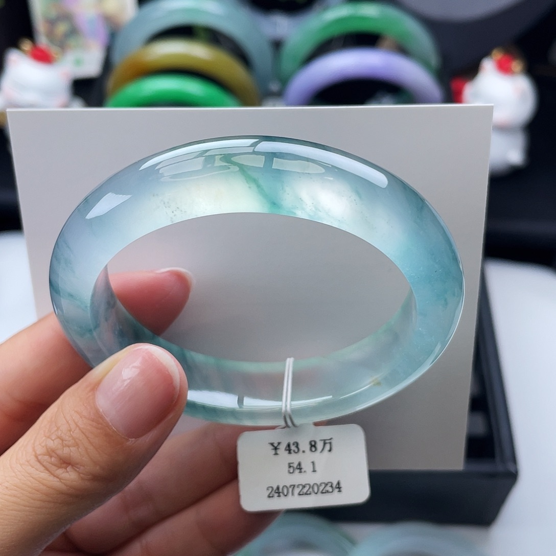 翡翠手镯未镶嵌54贵妃