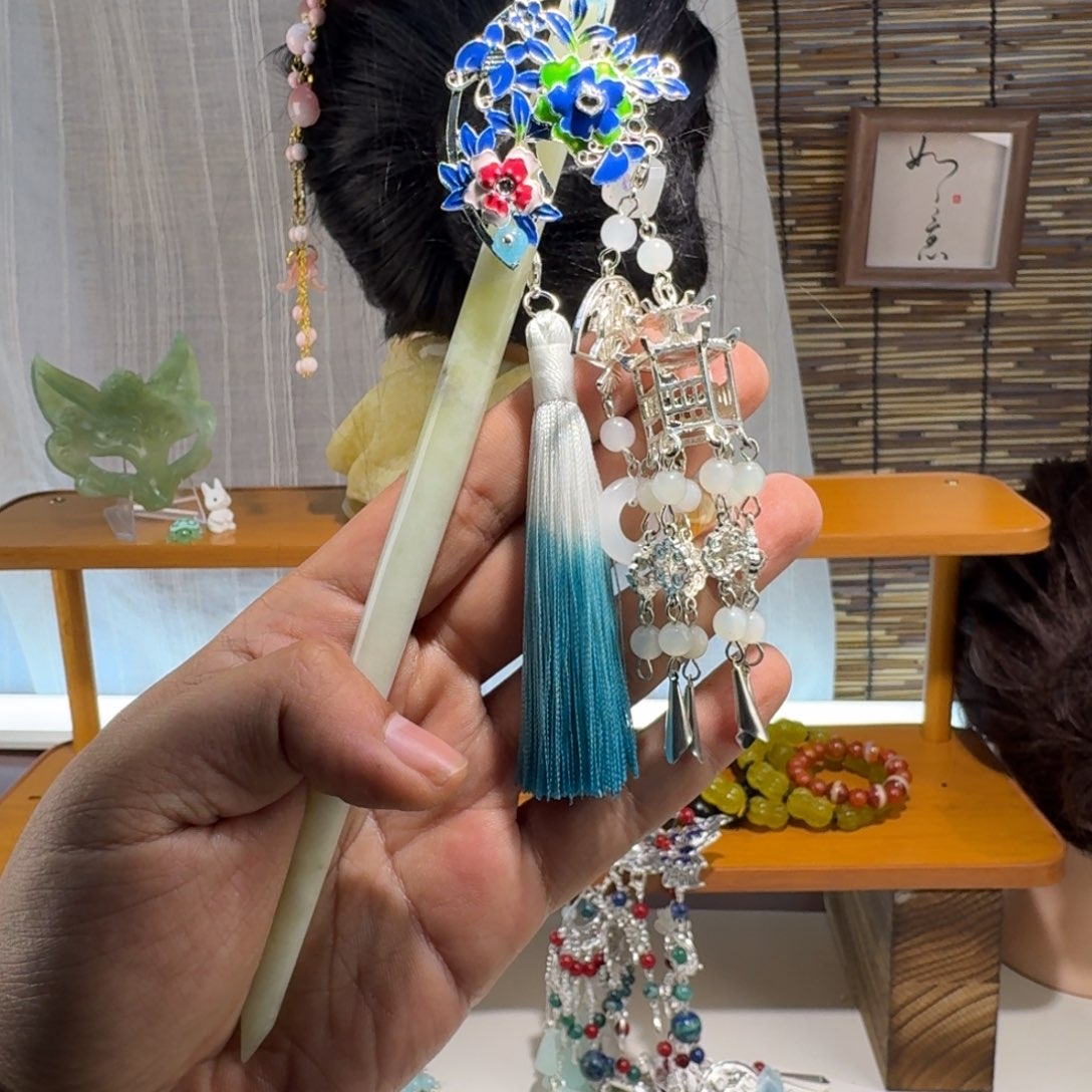 凌***雪蛇纹石玉合金发饰