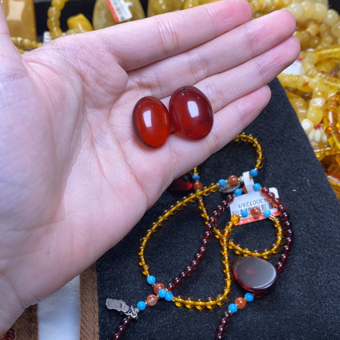 琥珀未镶嵌珠宝奇石