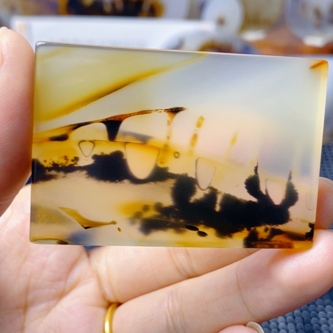 玛瑙/玉髓未镶嵌珠宝奇石