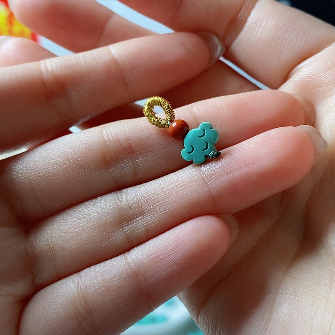 绿松石颈饰未镶嵌