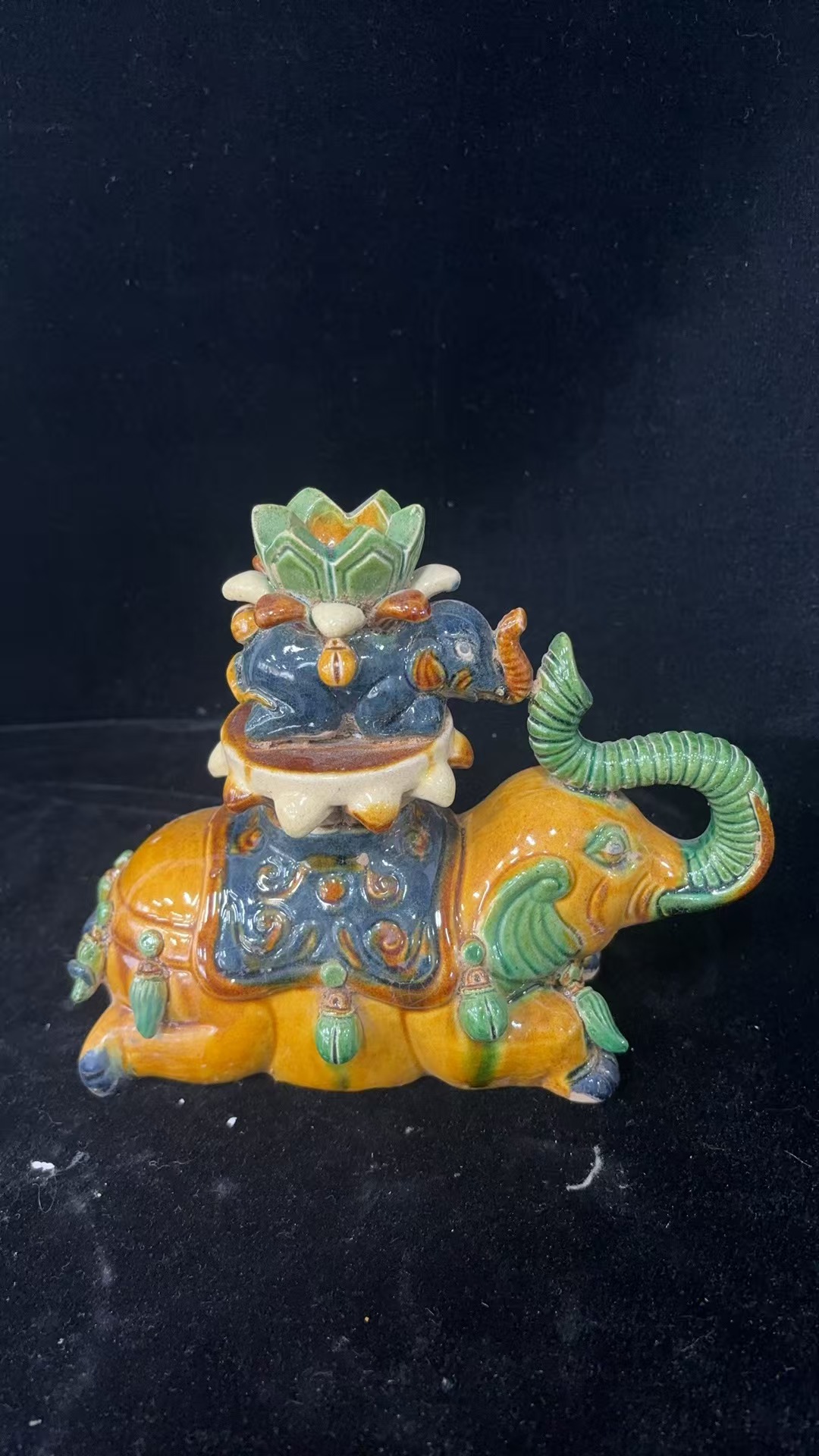 QB  27  现代艺术陶瓷/碟/碗/杯/瓶