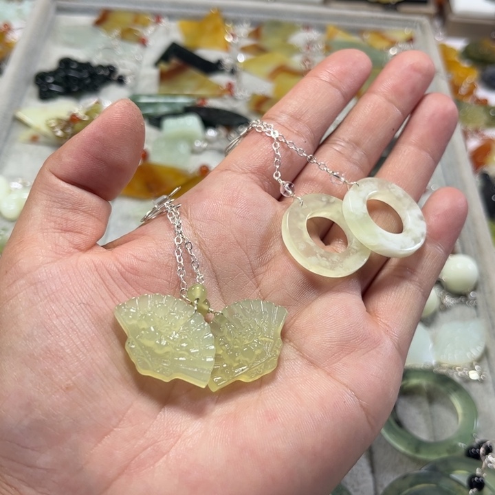 合金蛇纹石玉耳饰