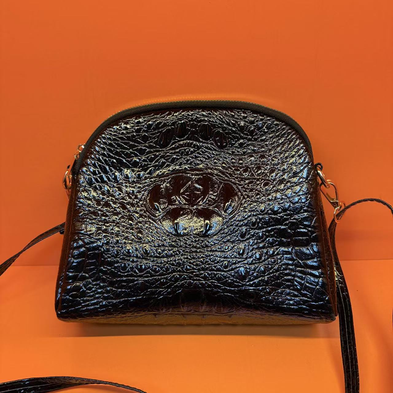 【孤品】2025新款主播补贴福利手提单肩斜挎包