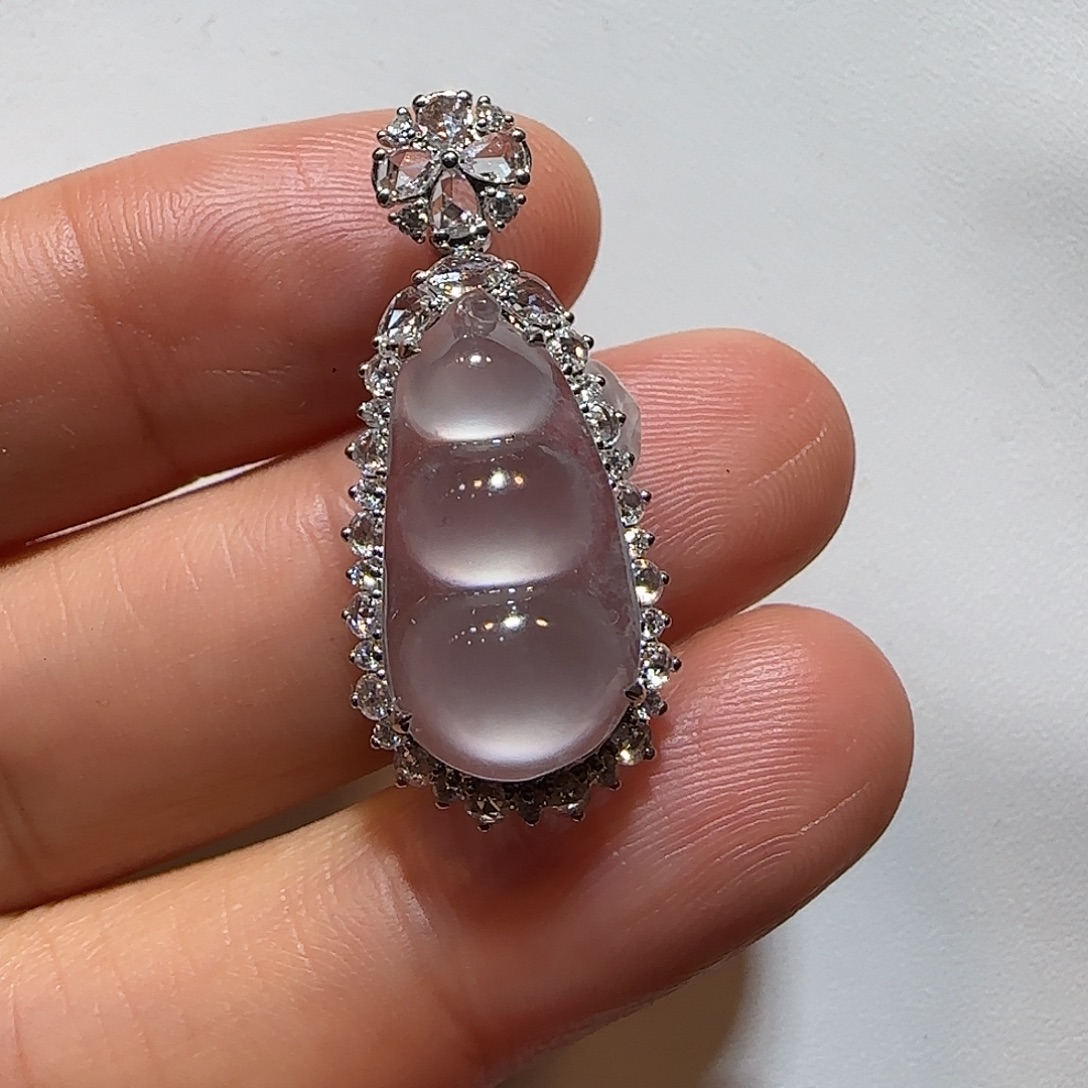 翡翠18K金镶嵌戒指福豆