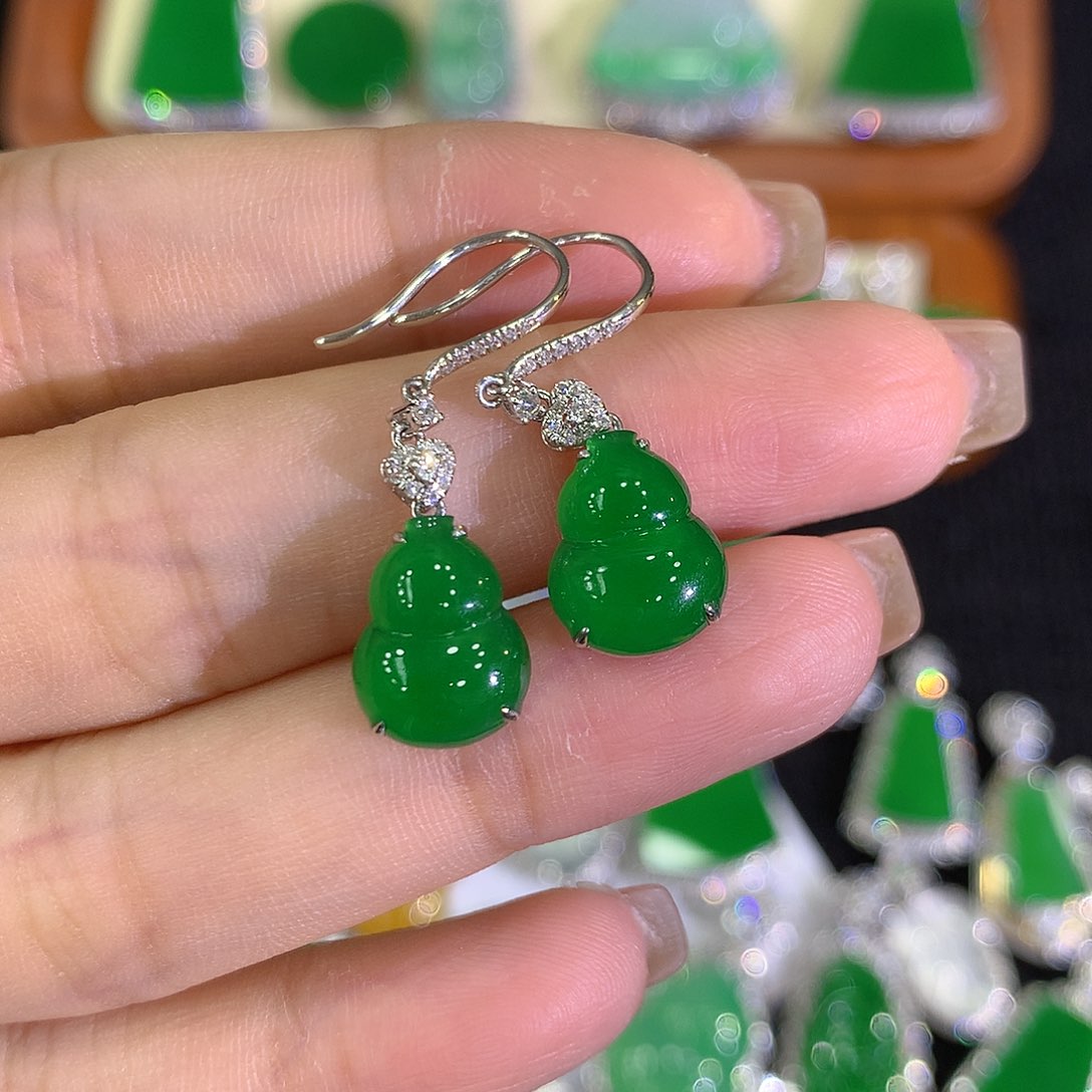 翡翠18K金镶嵌耳饰888888