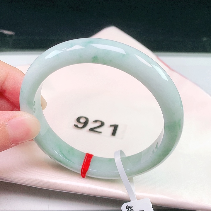翡翠未镶嵌手镯921